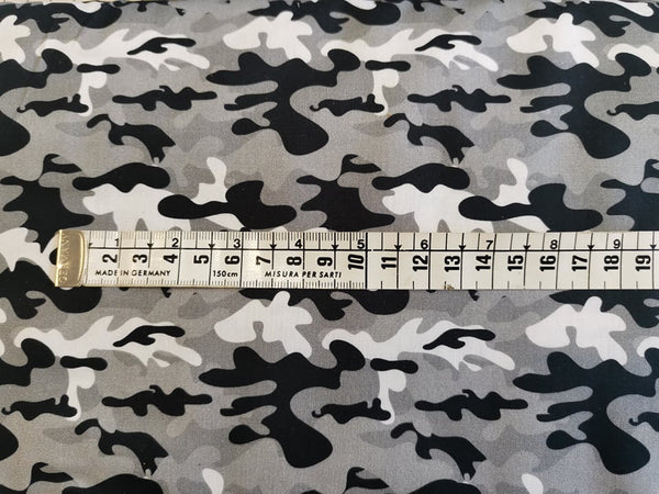 Camouflage γκρι